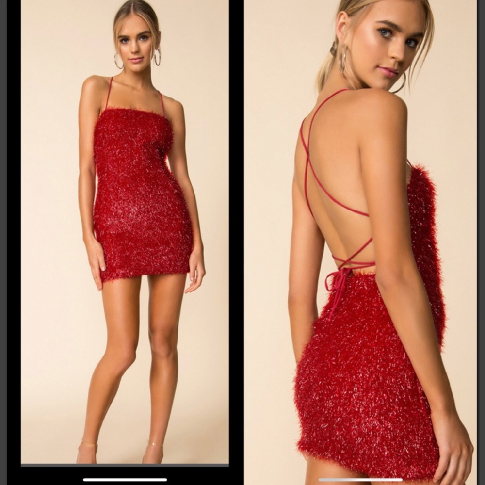 Red dress SUPERDOWN